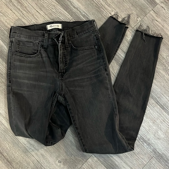 Black ripped Madewell Skinny Jeans - Picture 1 of 5
